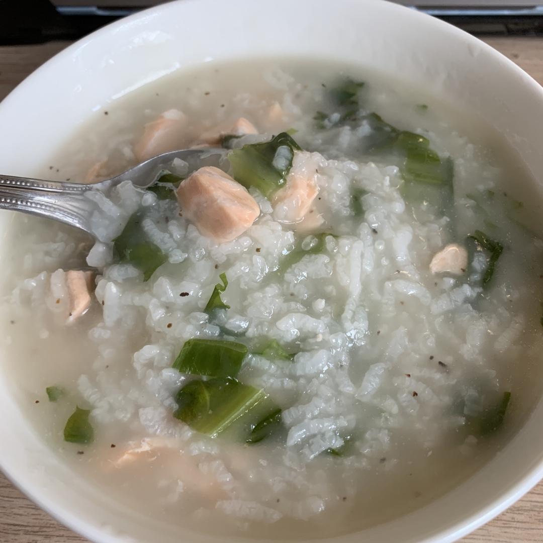超美味易消化的三文鱼海鲜粥