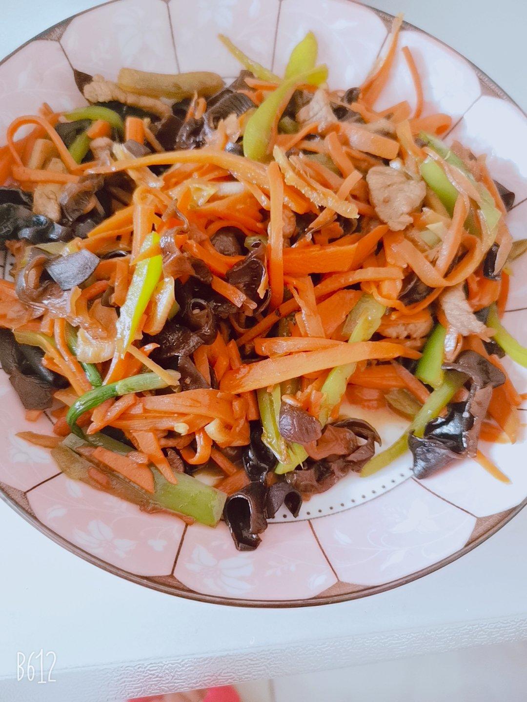 【原创】超下饭的家常川菜-鱼香肉丝（北方口味改良版）