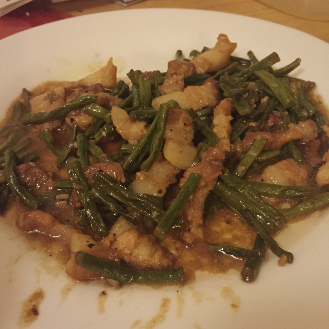 豆角炒五花肉