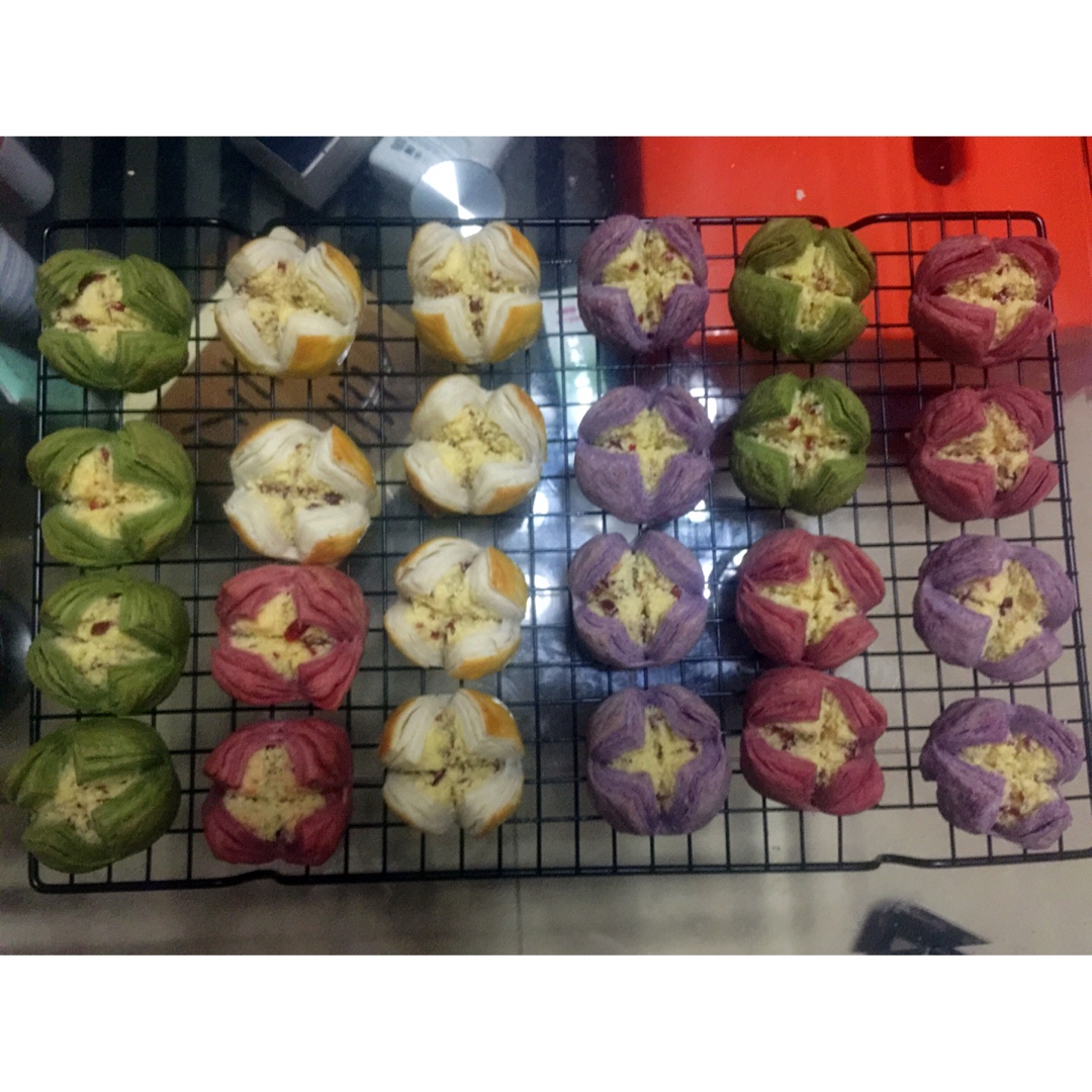 花开富贵之四种口味的椰蓉开口酥