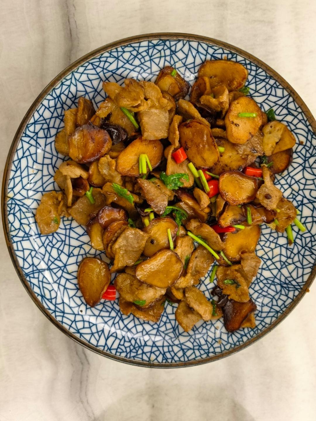 杏鲍菇炒肉