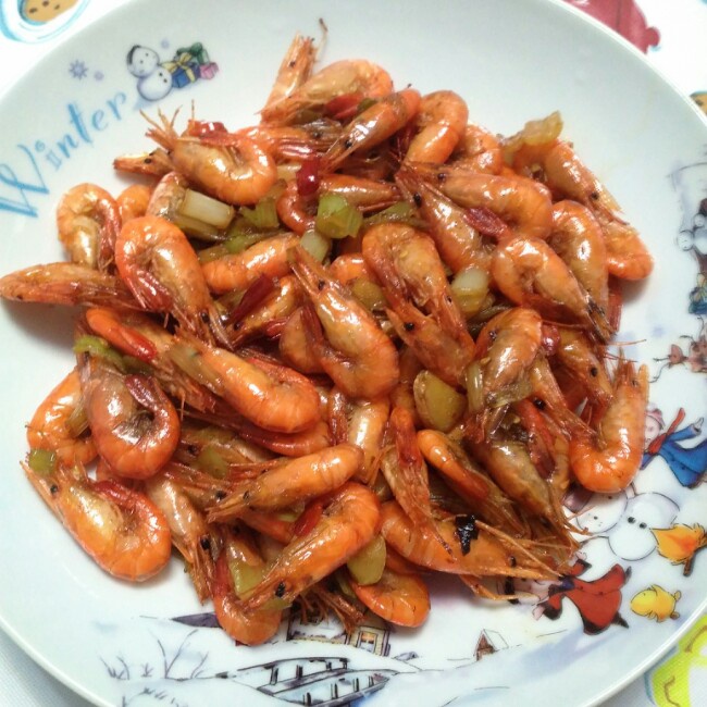 油爆河虾