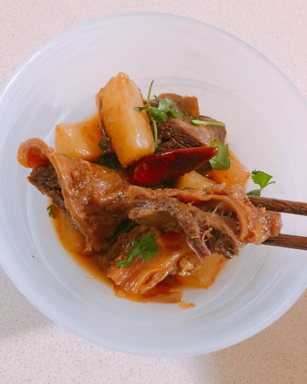 萝卜炖牛腩