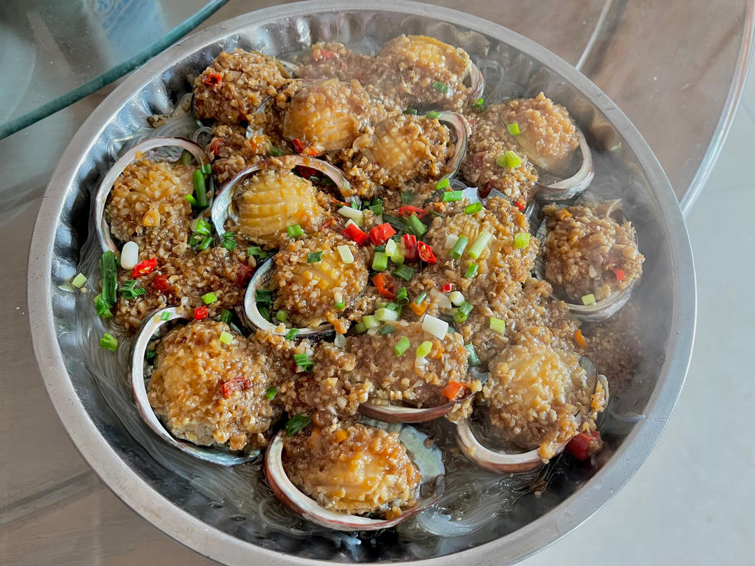 蒜蓉粉丝蒸鲍鱼