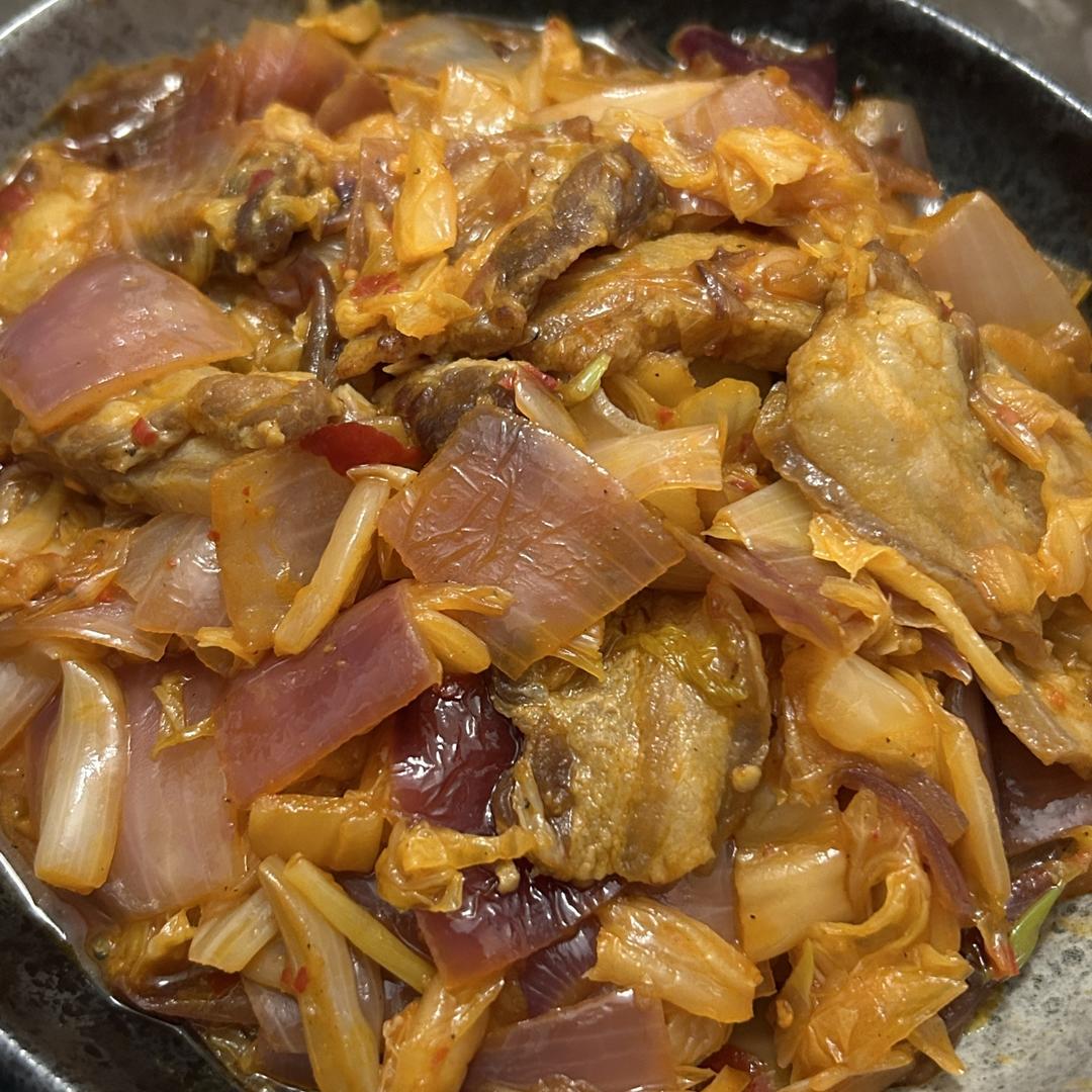辣白菜炒五花肉