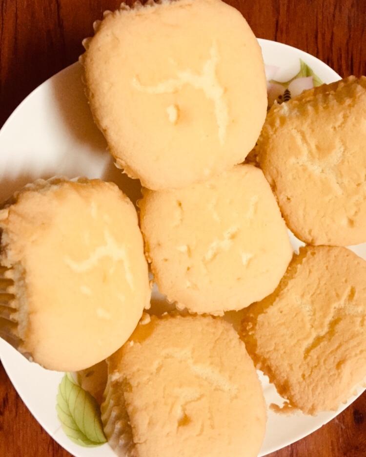 海绵纸杯蛋糕