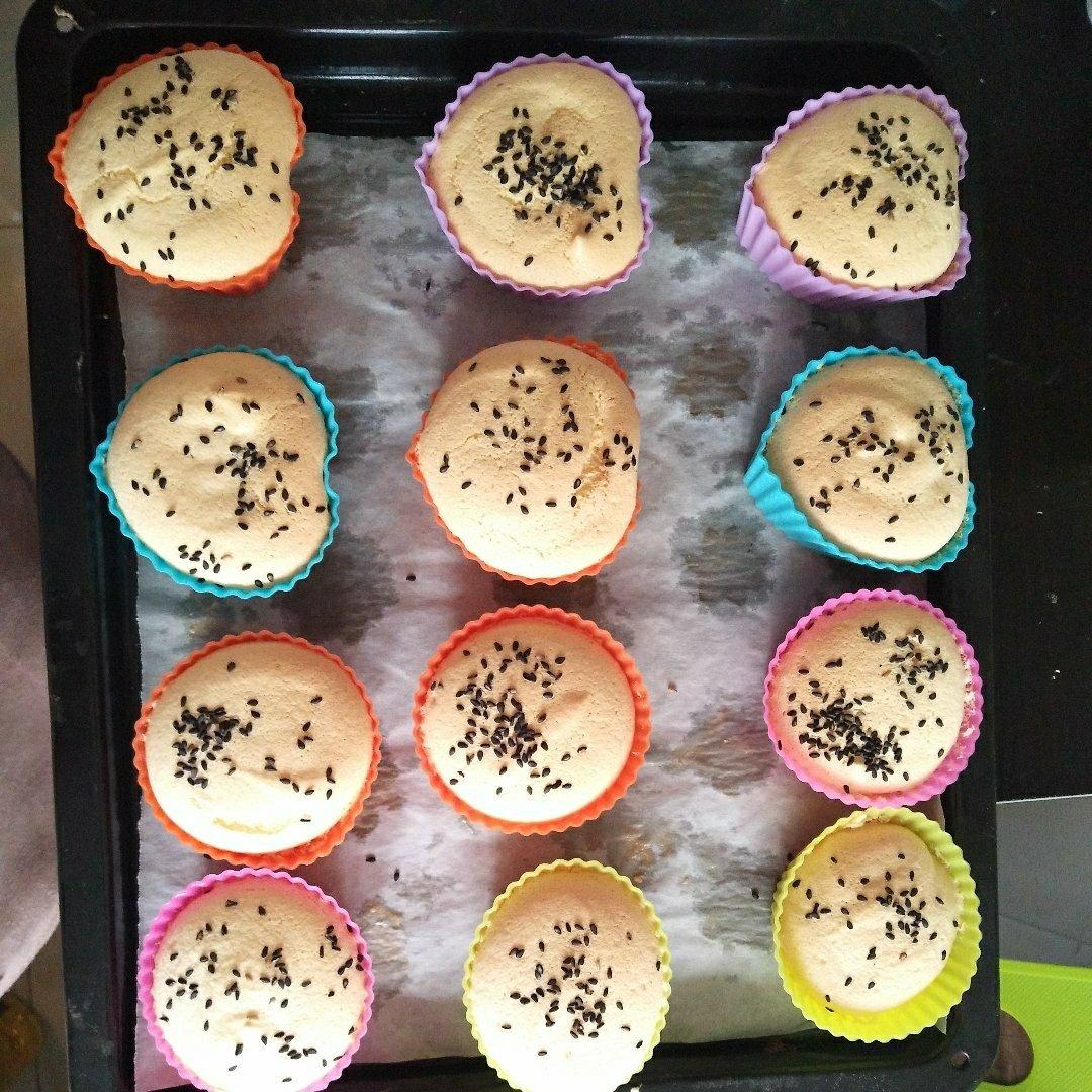 不回缩杯子蛋糕cupcake