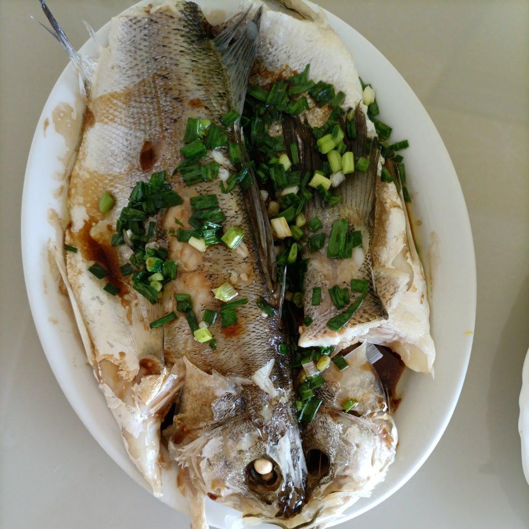 清蒸鲈鱼