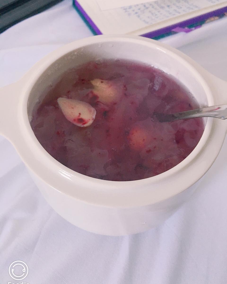 红枣银耳莲子羹