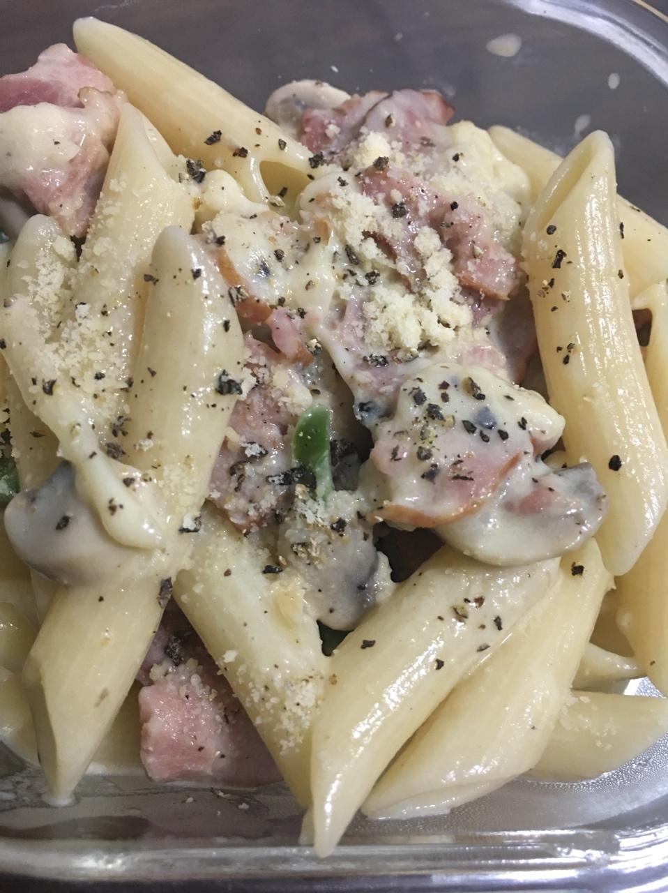 超简单的奶汁培根意面Carbonara