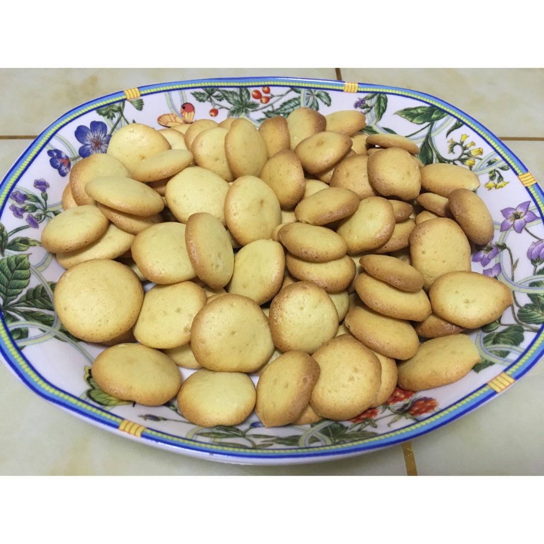 酥脆蛋香小饼干