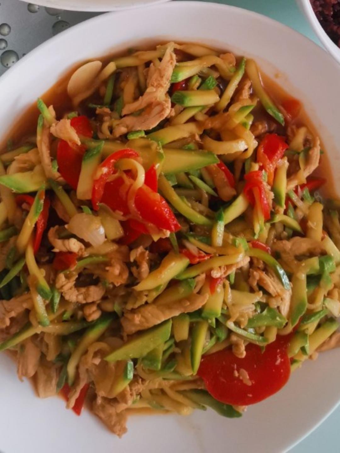 西葫芦炒肉丝