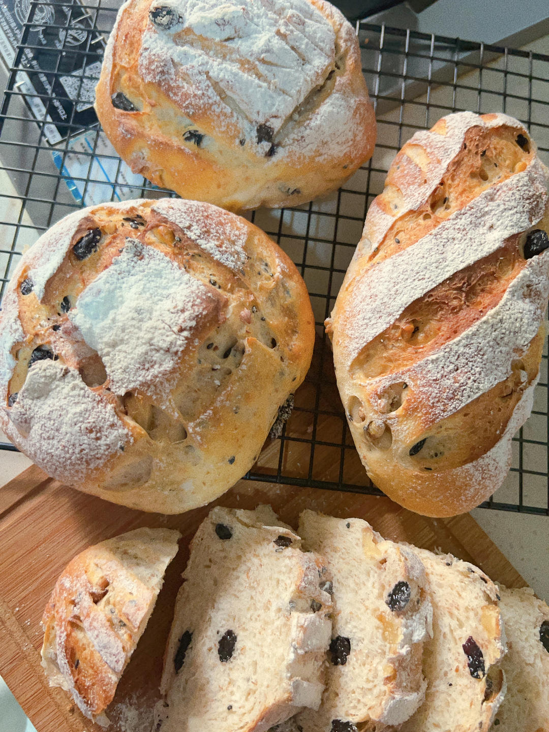 葡萄干核桃软欧包