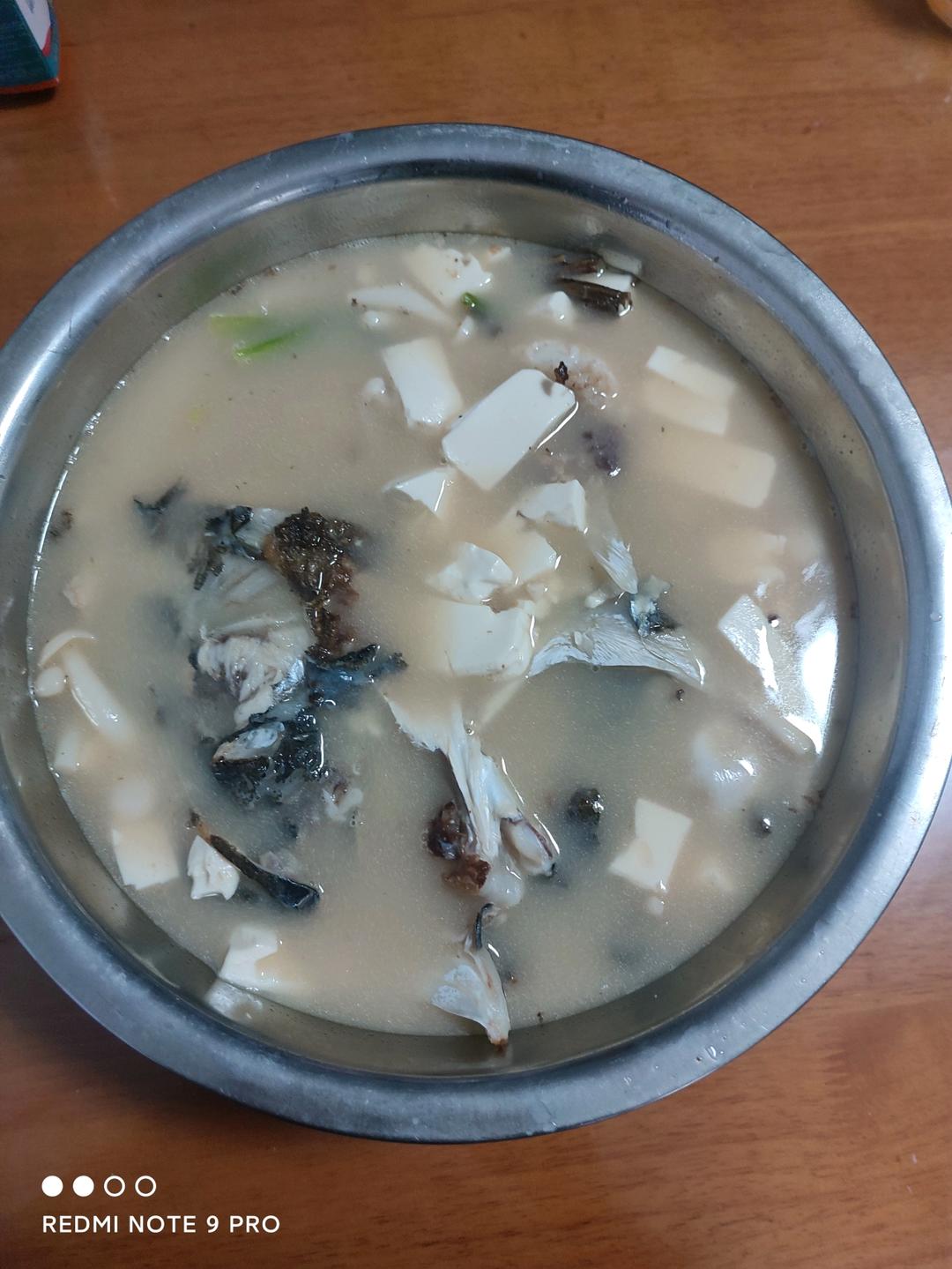 鱼头豆腐汤