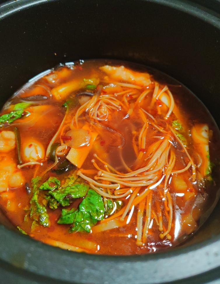 冬天怎么少得了砂锅米线，做法简单！！