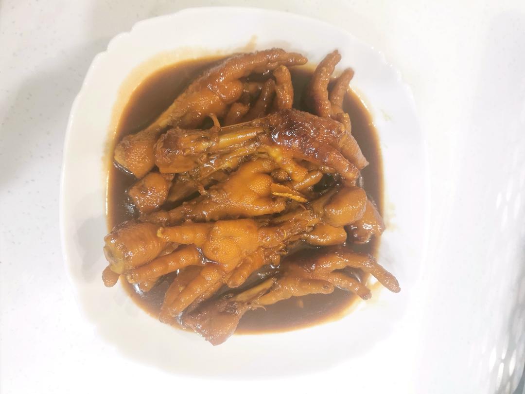 超级好吃下酒的炖鸡爪子