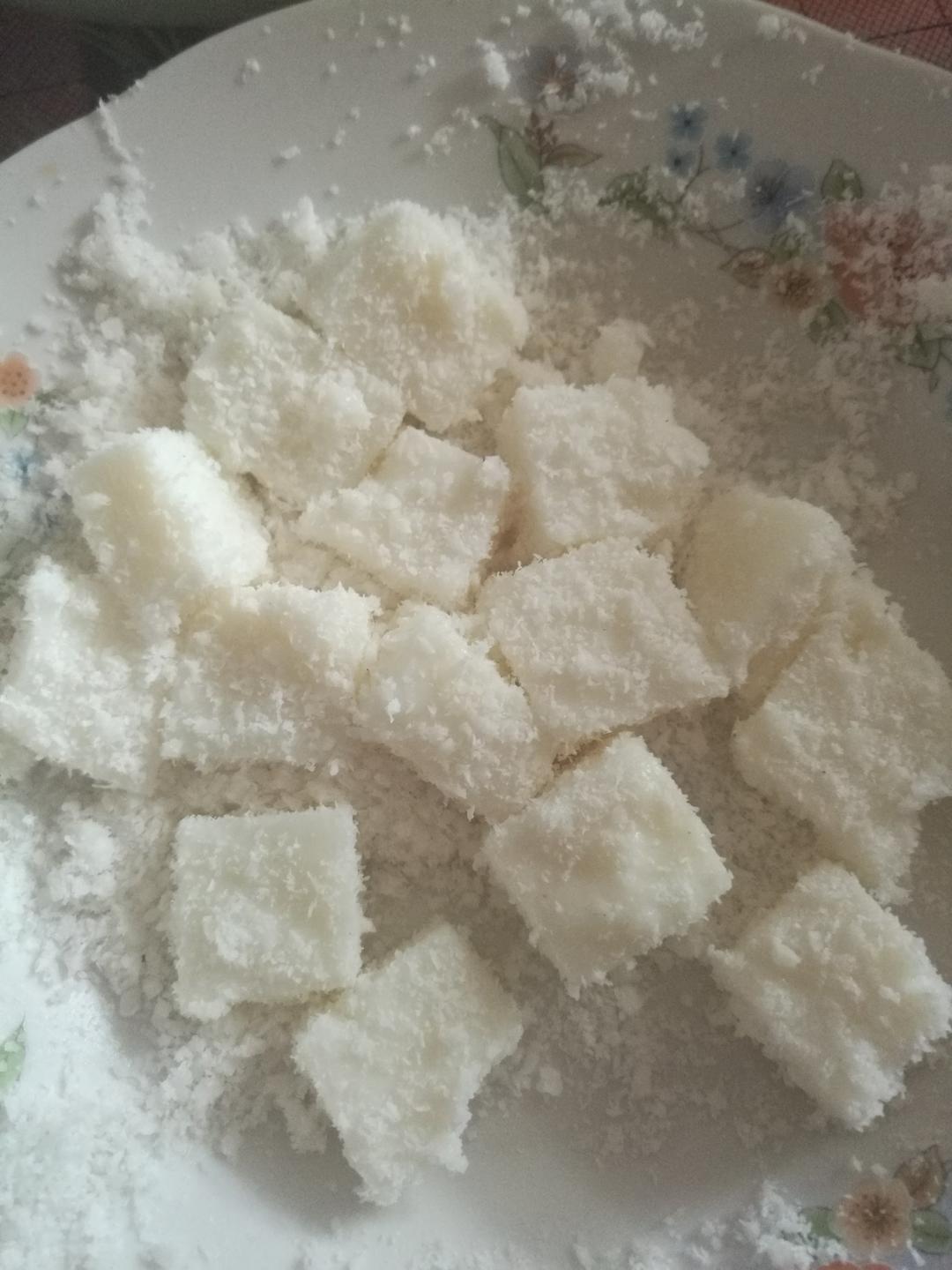 太棒啦！1个方子，做出2道口味一流的甜品！——椰奶小方&炸鲜奶