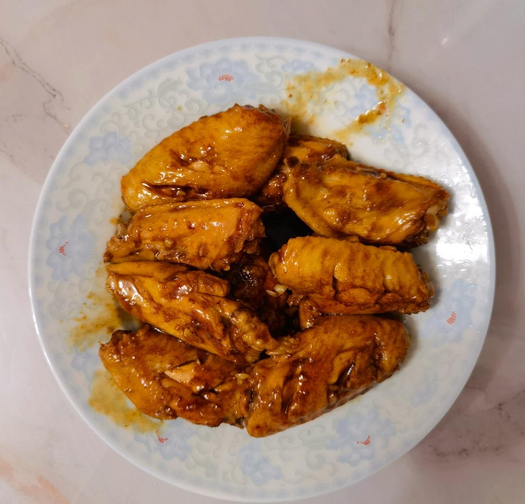 吃完吮手指的红烧鸡翅