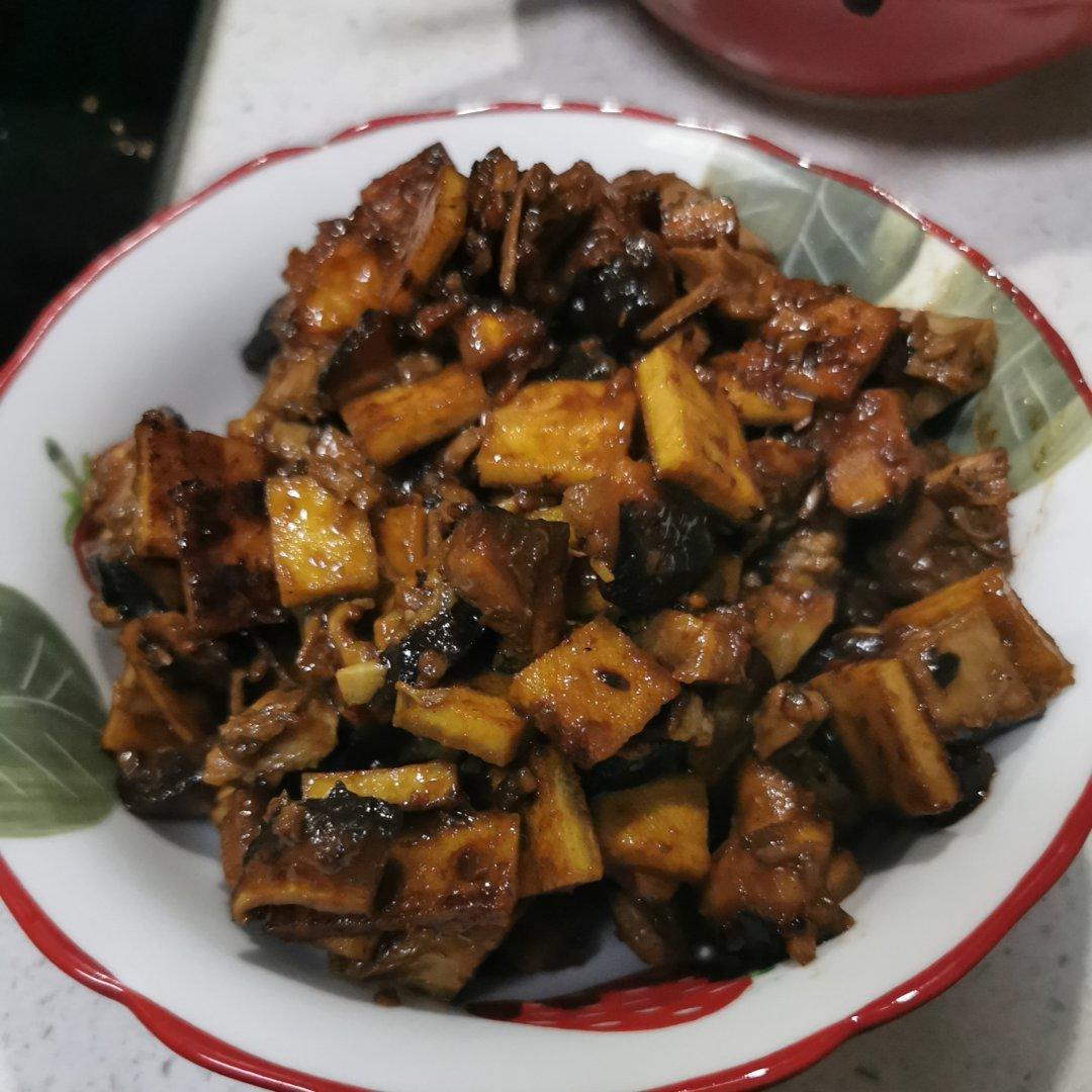 万能香菇肉酱下饭酱，香菇肉酱面，香菇肉酱盖饭