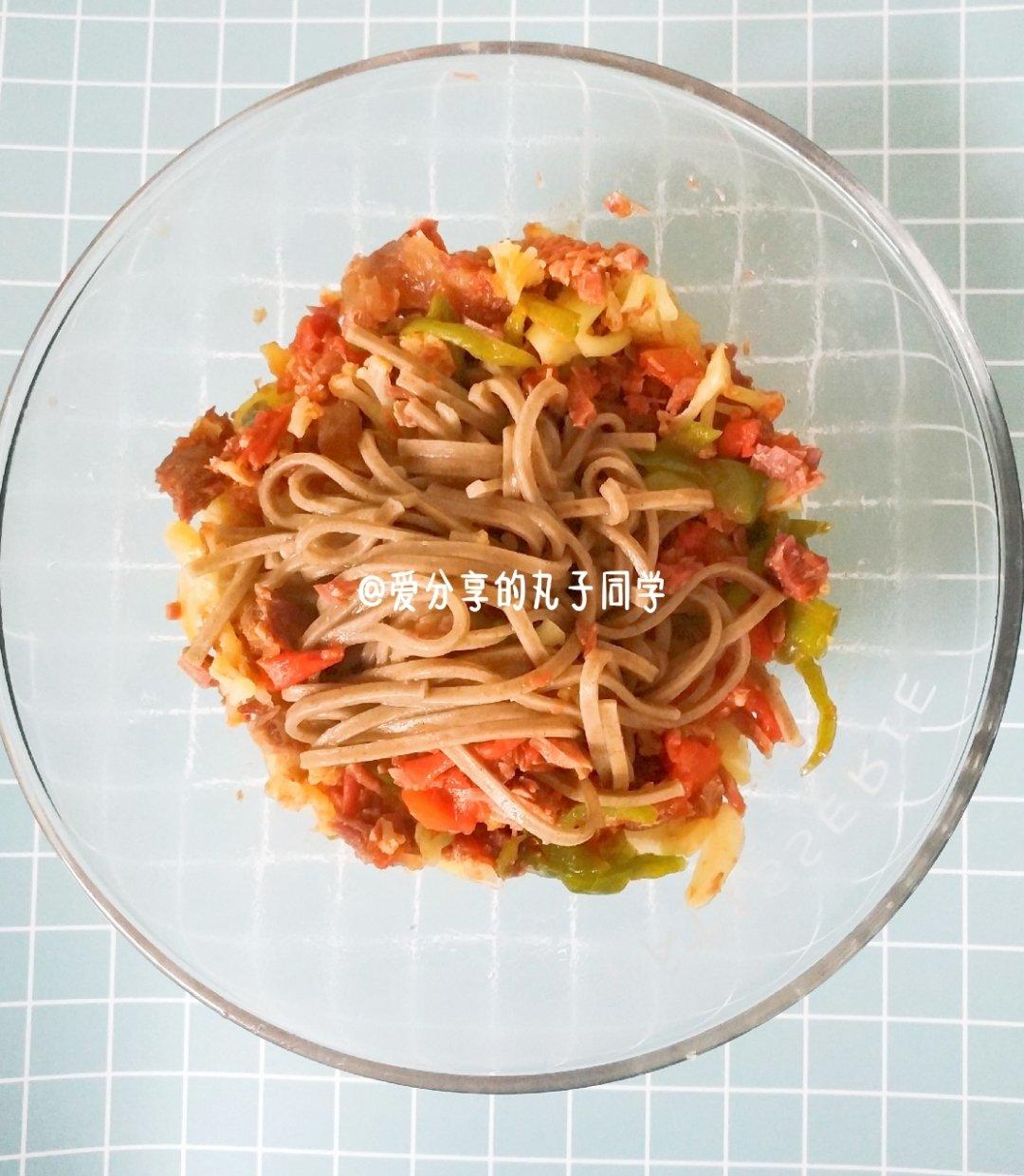 鸡胸肉+菜拌荞麦面（减脂版）