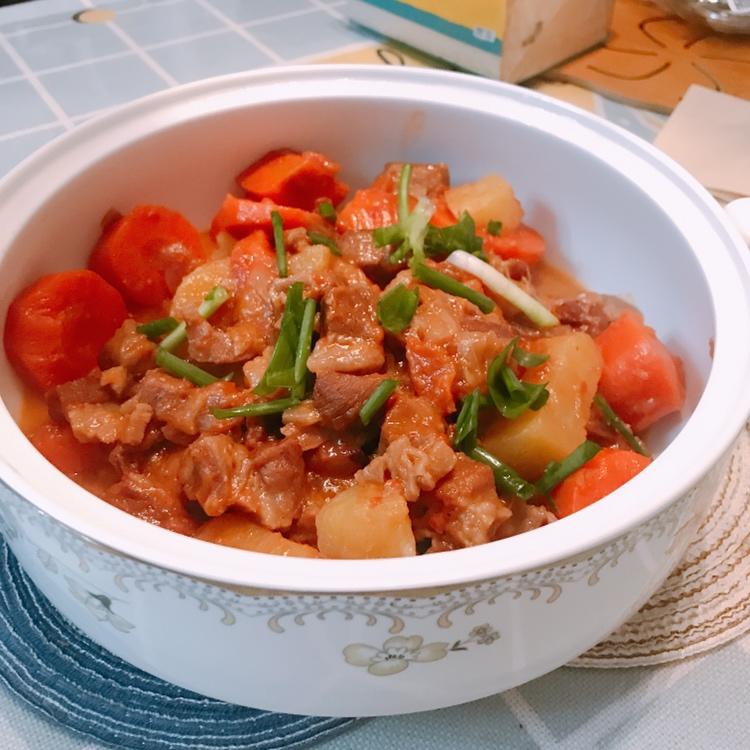 【啤酒牛腩煲】