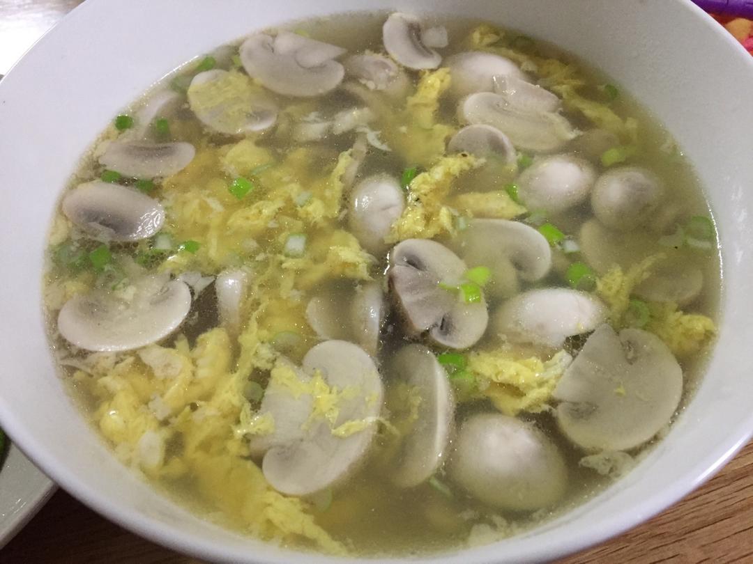 陈小米桑做的白蘑菇蛋花汤