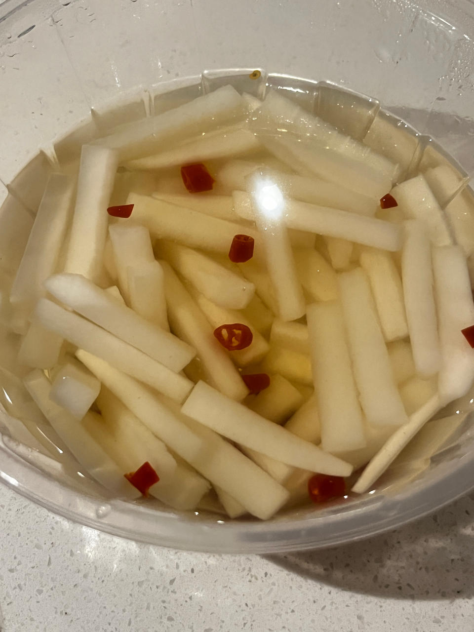 腌萝卜，酸甜爽口