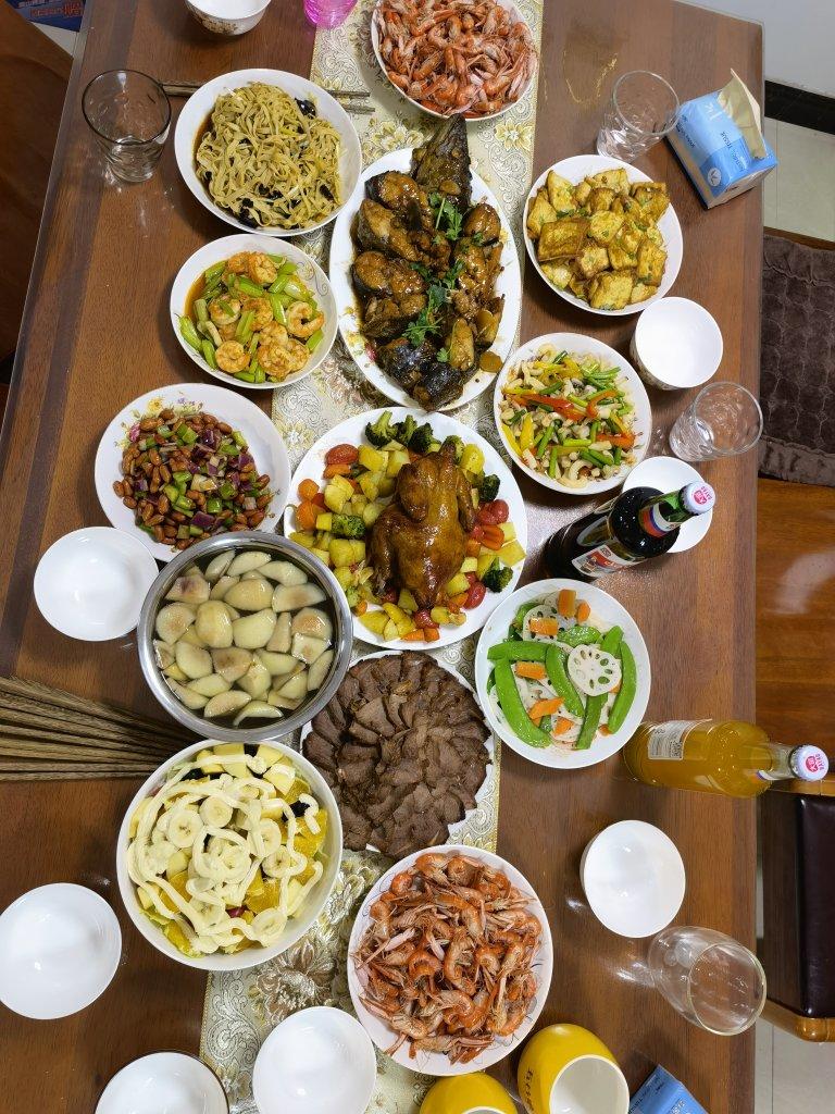 璐璐0124做的家宴菜谱,一个人做了15个菜,以后家里请客跟我学.