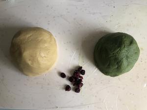 清凉解暑的【绿豆糕】含抹茶蔓越莓口味的做法 步骤12