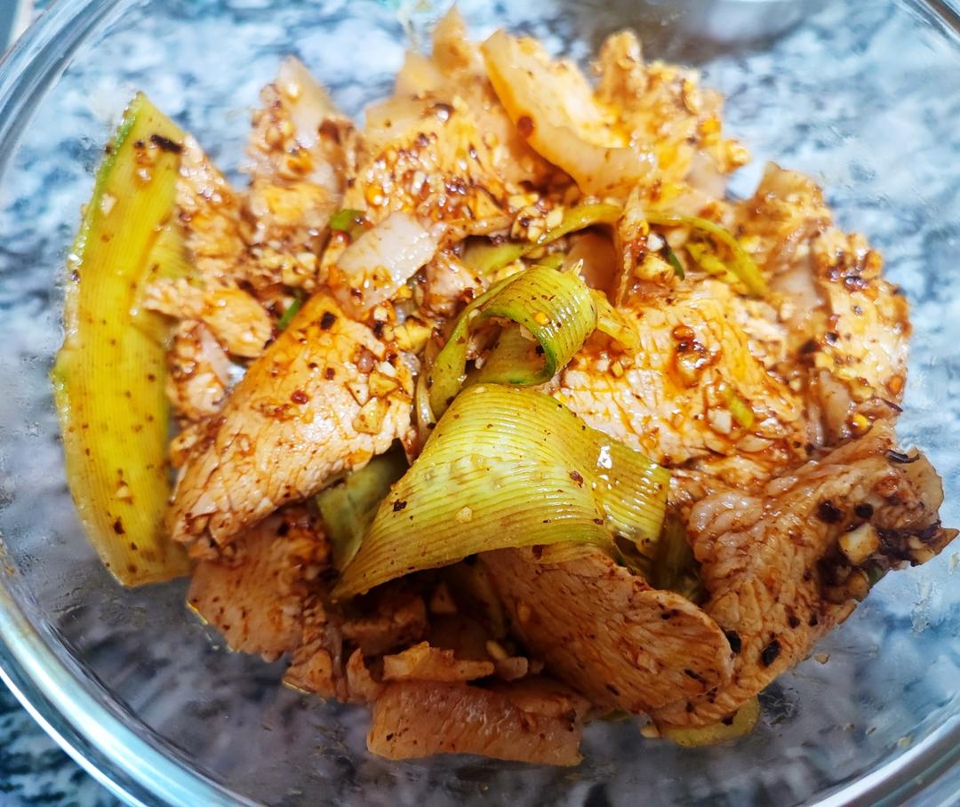 贰哥私房菜｜蒜泥白肉