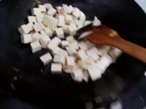 减脂香炖蘑菇豆腐的做法 步骤3