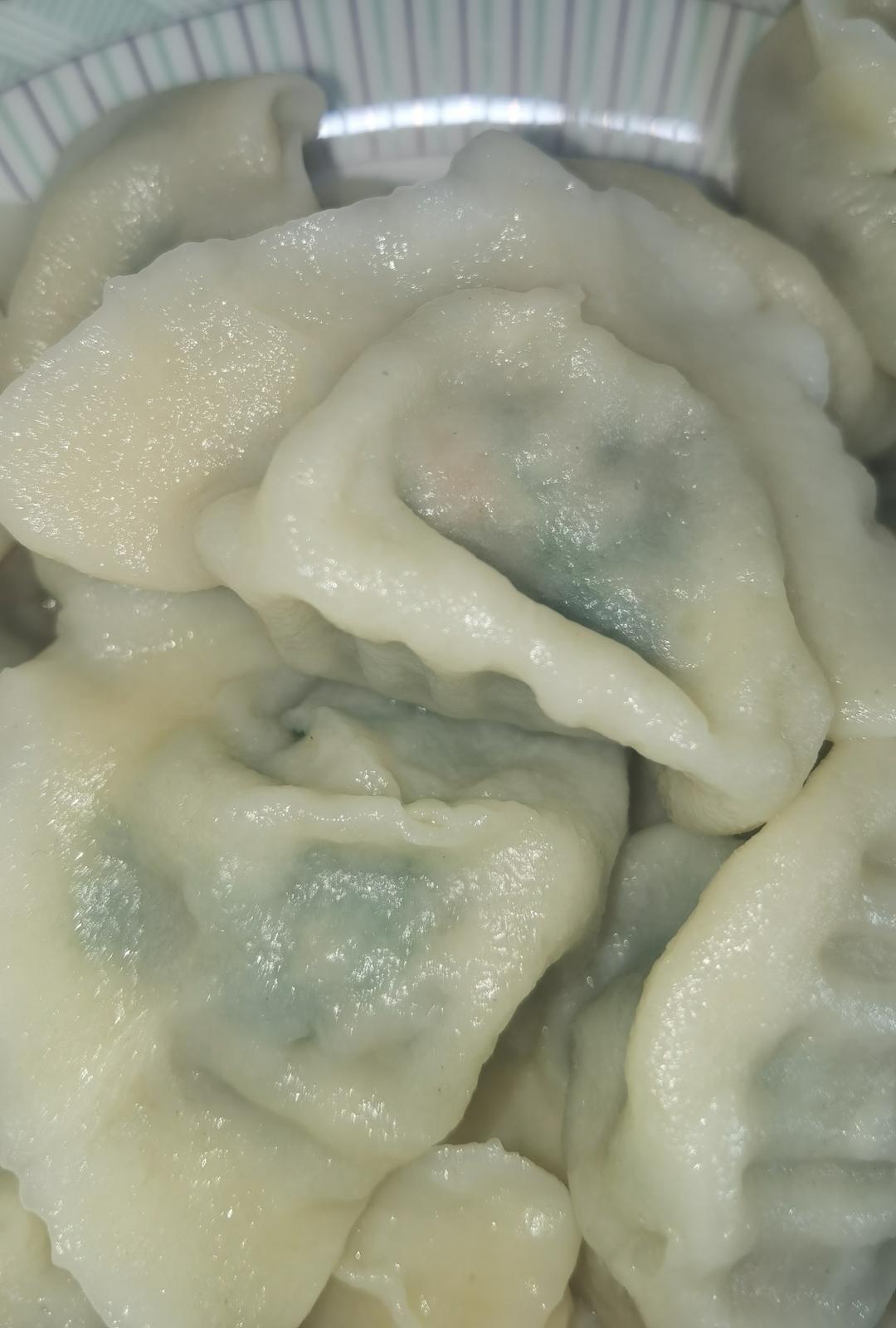韭菜虾仁肉馅饺子