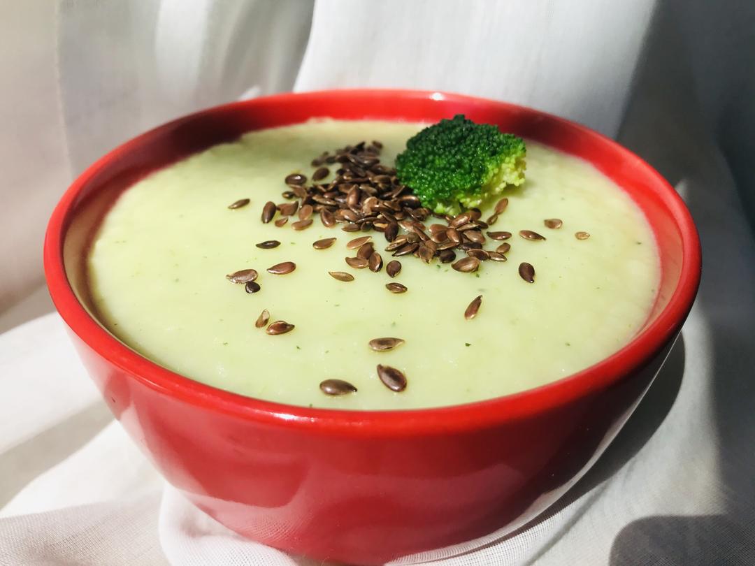 变废为宝的西蓝花土豆浓汤