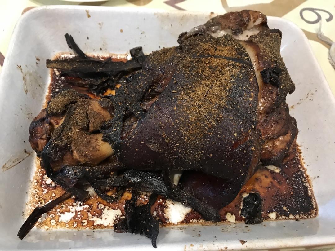 香酥烤猪蹄