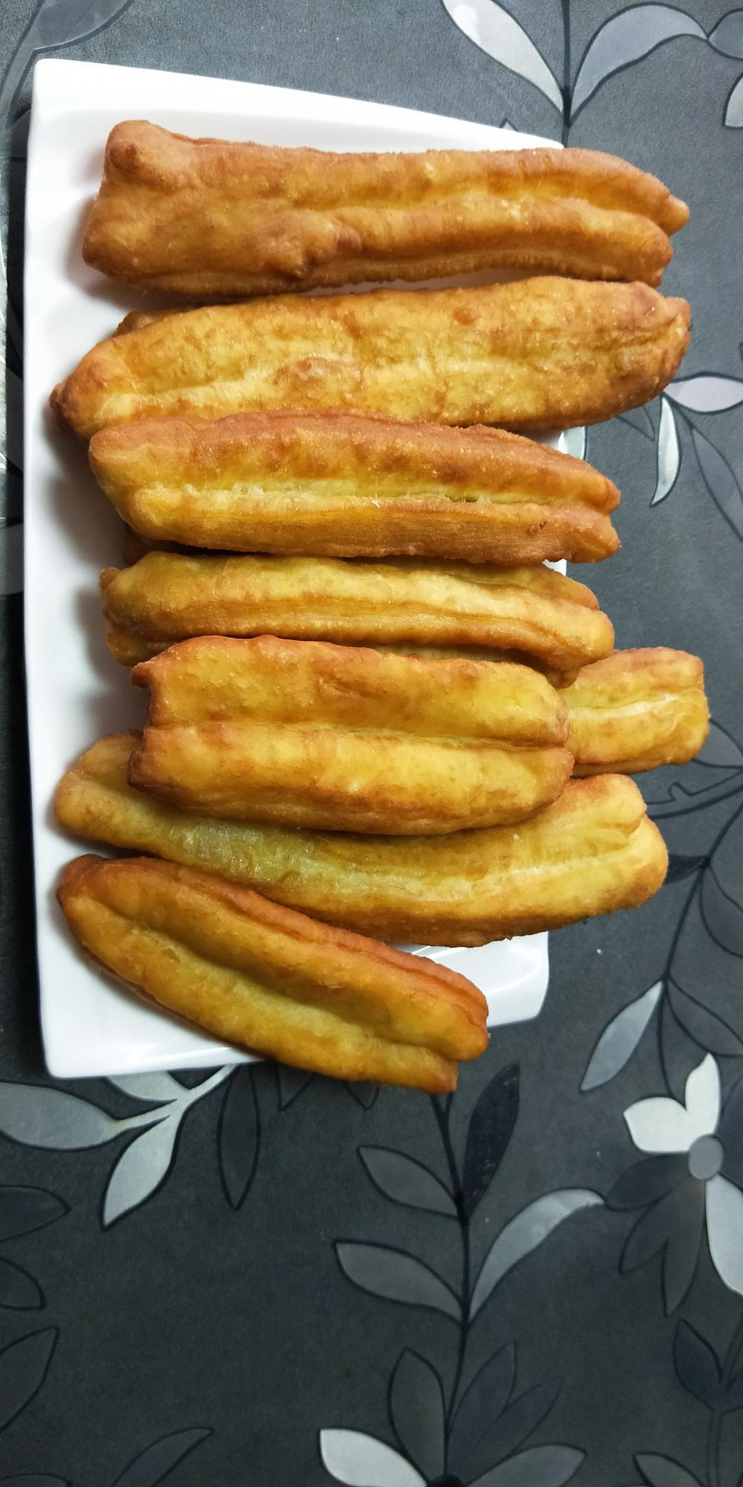 酥软小油条（早餐）