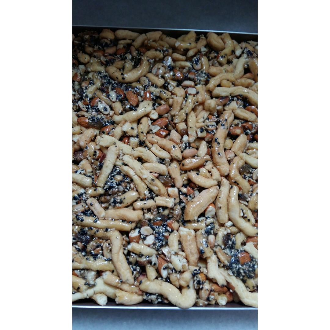 豪华版坚果萨其马