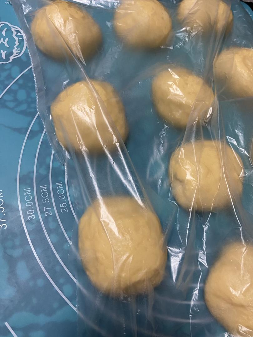 如棉花般松软的海苔肉松面包