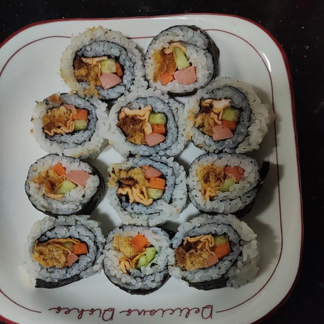 高颜值的紫菜包饭