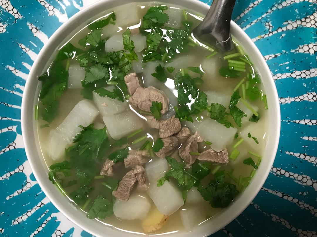 羊肉炖白萝卜