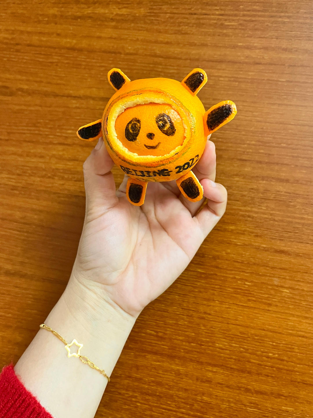冰墩墩 还是 橘墩墩