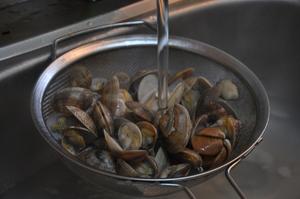 海鲜意粉&蛤蜊汤的做法 步骤13