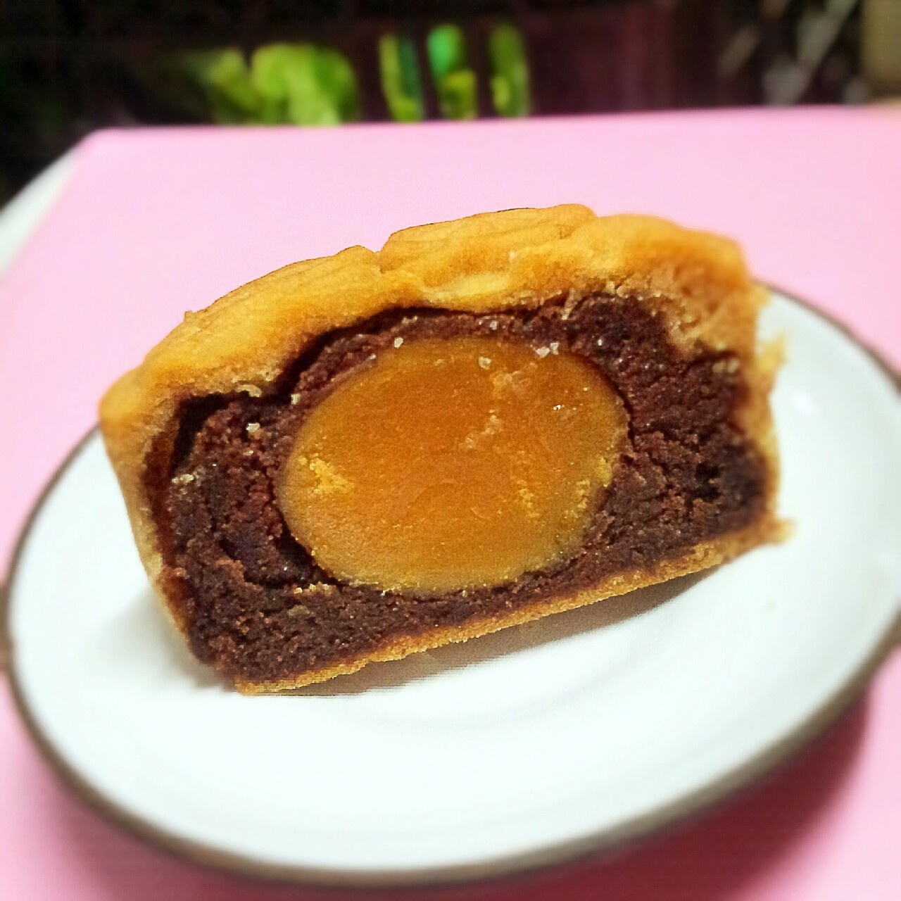 广式月饼－－蛋黄豆沙月饼