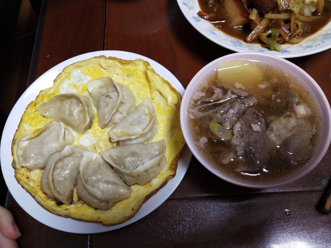 堂妈小厨——抱蛋煎饺