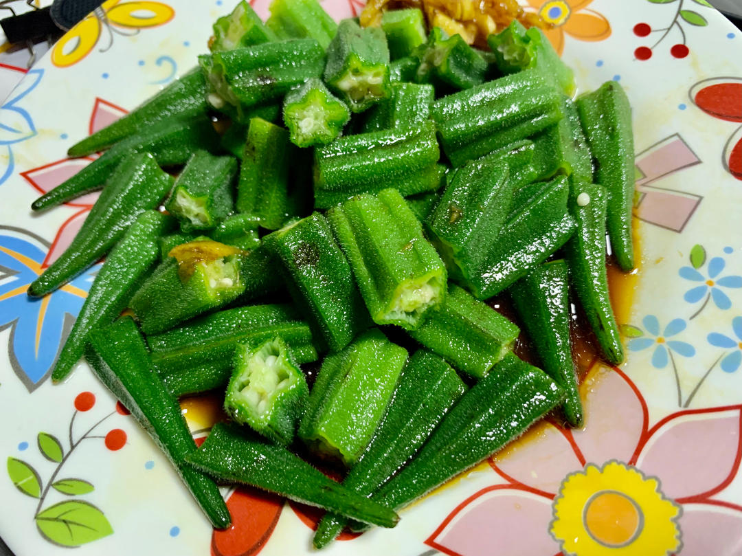 【【白灼秋葵】清爽简单图片】贝伶达_下厨房