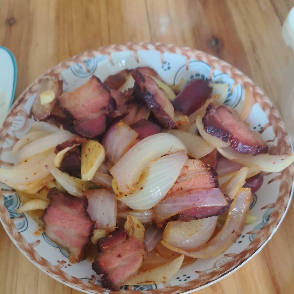 洋葱炒腊肉