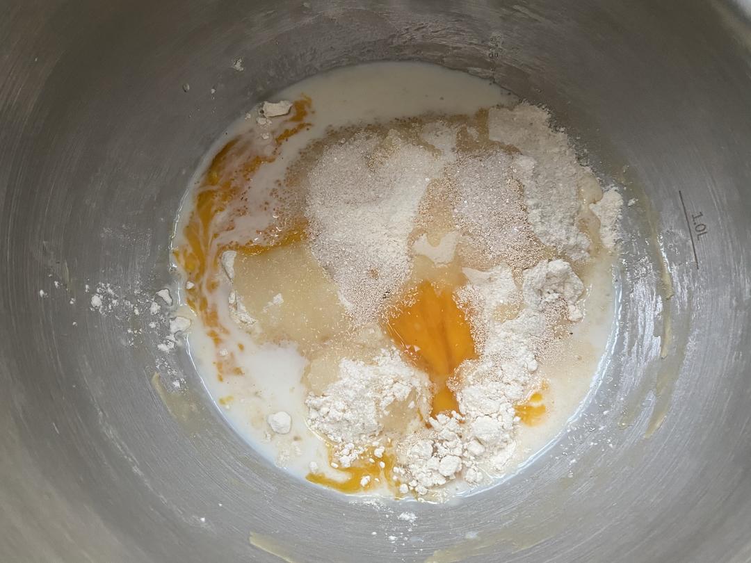 纯奶手撕吐司的做法 步骤1