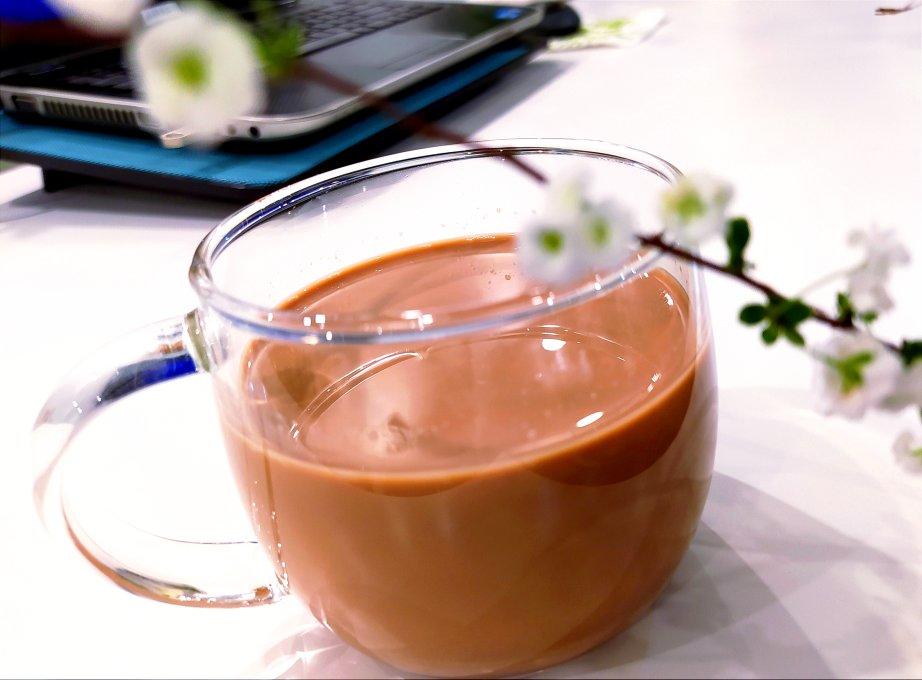 海儿76做的正宗港式丝袜奶茶史上最强最详细的食谱新增拉茶视频奶香茶