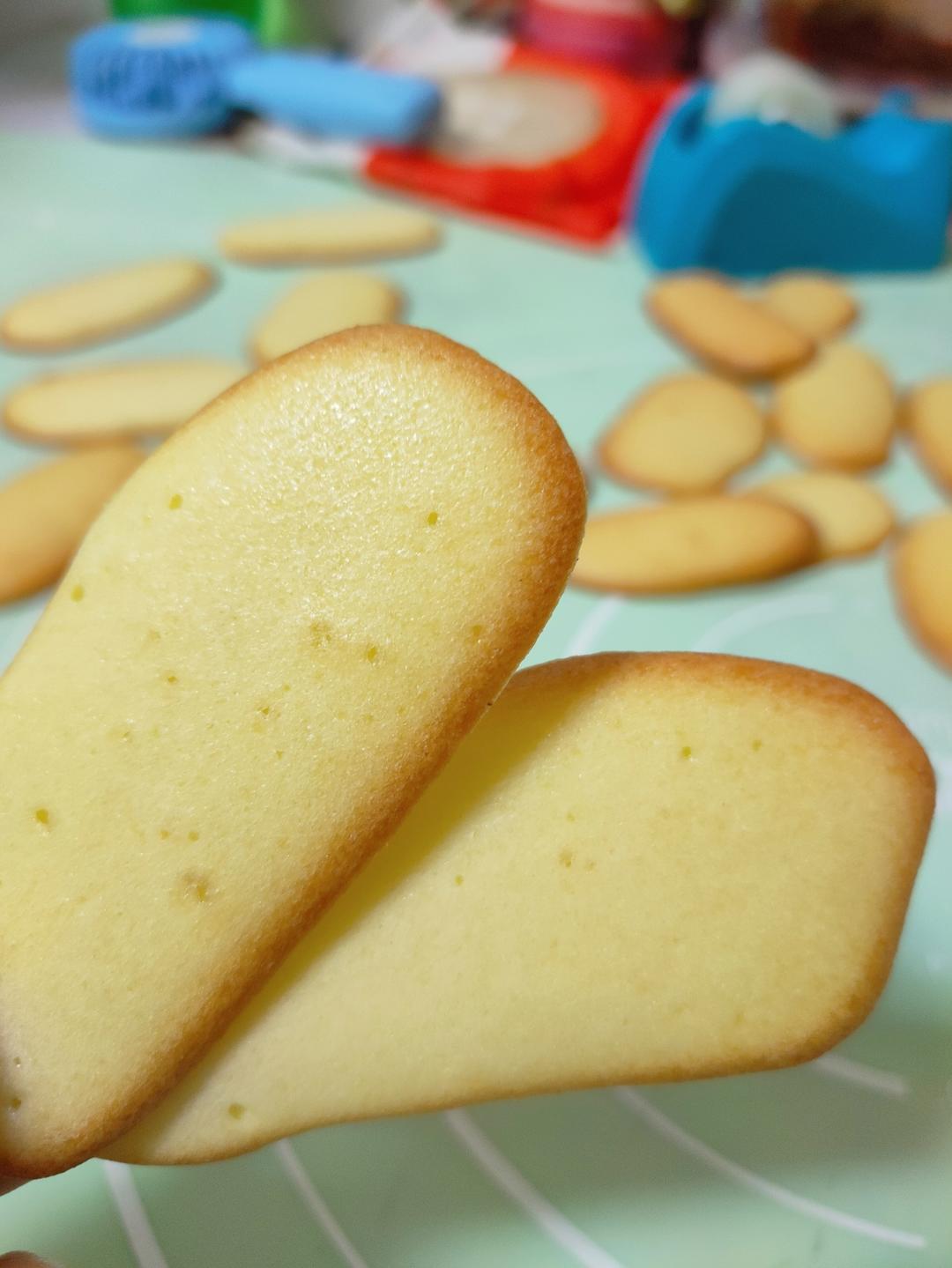香脆法式经典猫舌头饼干|简单快手|消耗蛋白