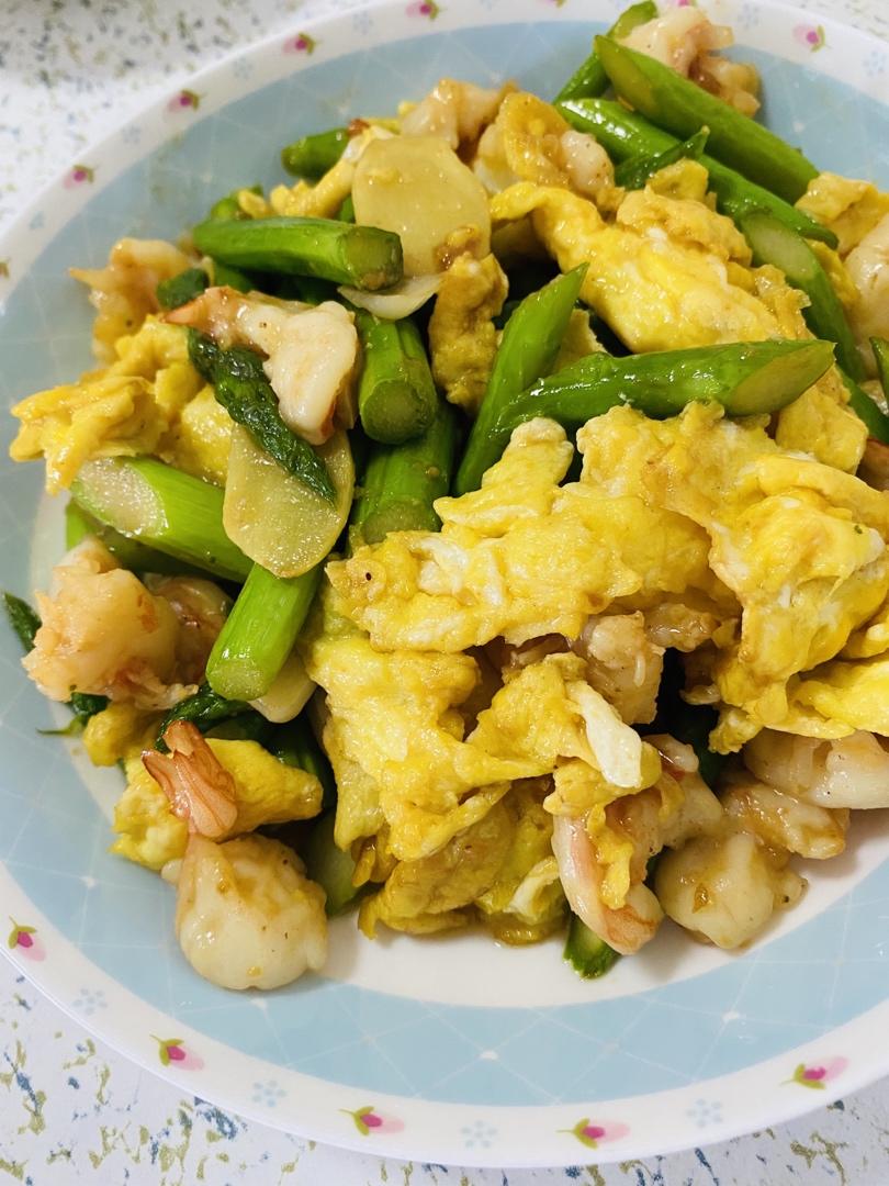 芦笋蛋滑炒虾仁