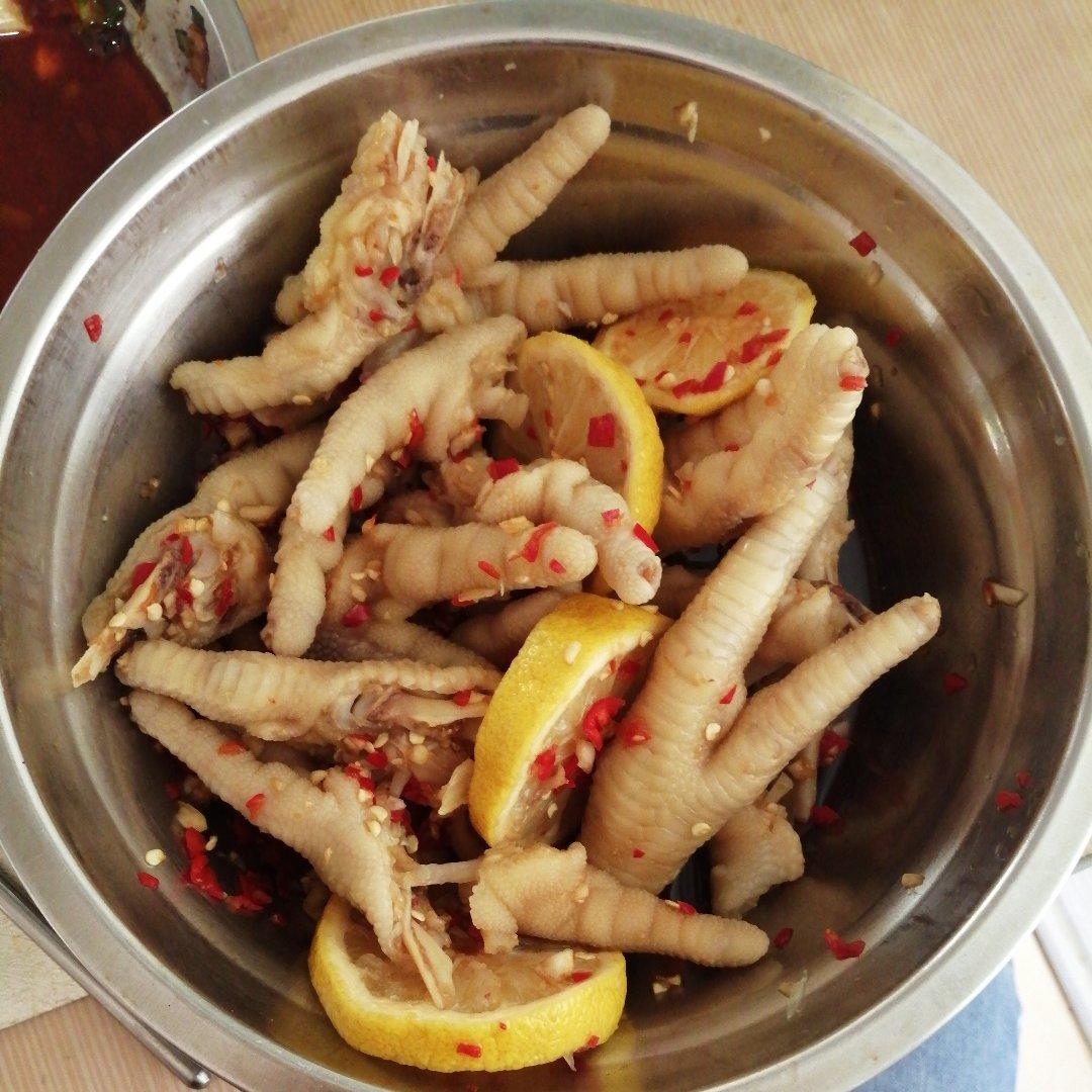 绝对不会后悔的酸辣鸡爪